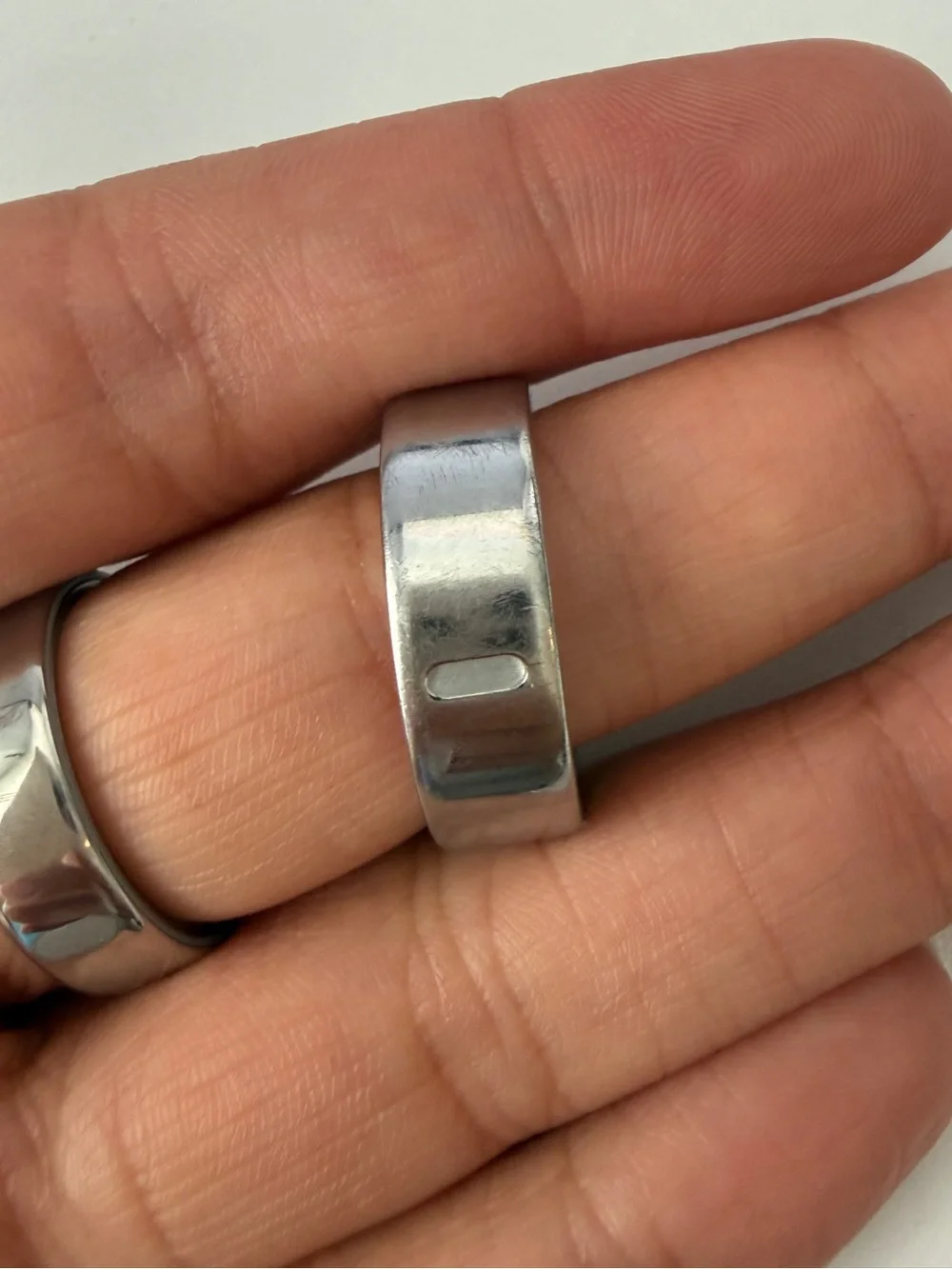 Oura Ring Gen 4 Silver Size 11 + Charger